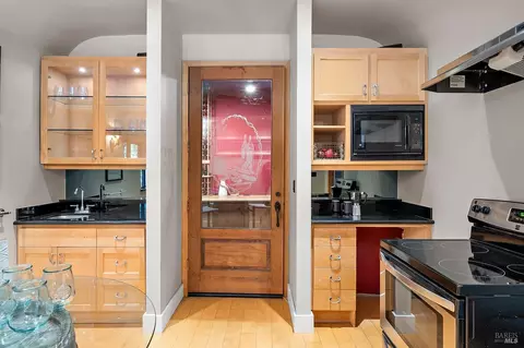 Kitchen - 21925 Hyde Rd, Sonoma, CA 95476 photo 5 of 5