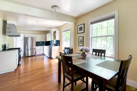 Dining - 330 Jean St, Mill Valley, CA 94941 photo 1 of 2