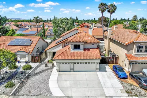 View/Area - 403 Eagle Ln, Vacaville, CA 95687 photo 1 of 11
