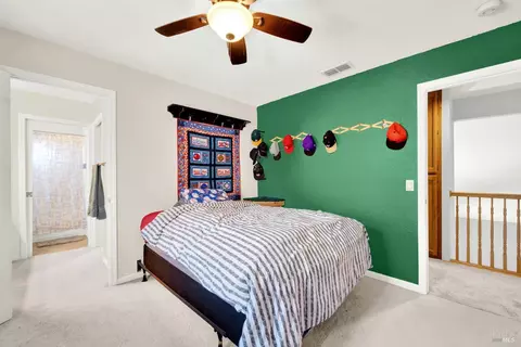 Bedroom - 403 Eagle Ln, Vacaville, CA 95687 photo 3 of 10
