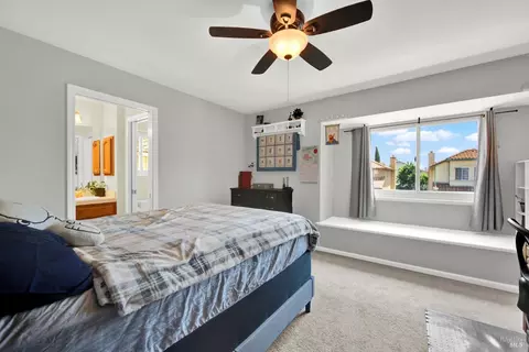 Bedroom - 403 Eagle Ln, Vacaville, CA 95687 photo 4 of 10