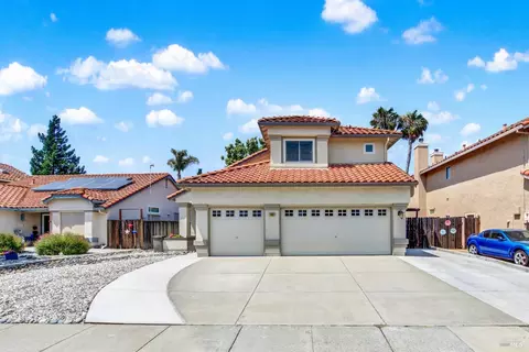Exterior - 403 Eagle Ln, Vacaville, CA 95687 photo 5 of 22