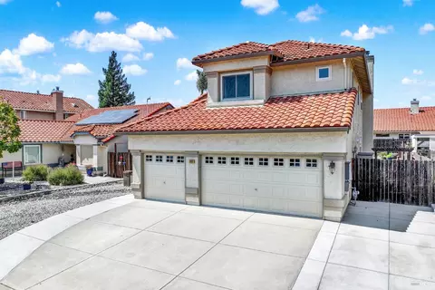Exterior - 403 Eagle Ln, Vacaville, CA 95687 photo 2 of 22