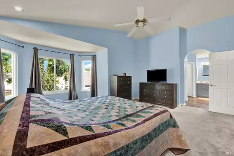 Bedroom - 403 Eagle Ln, Vacaville, CA 95687 photo 9 of 10