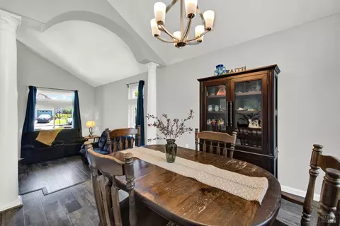 Dining - 403 Eagle Ln, Vacaville, CA 95687 photo 2 of 3