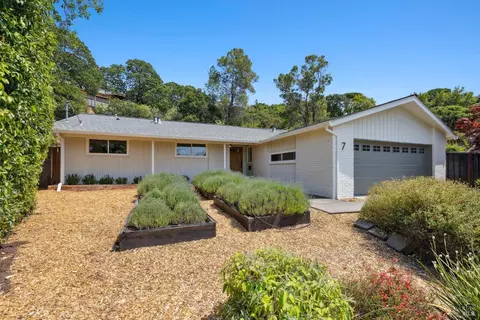 7 Rowland Ct, Novato, CA 94947
