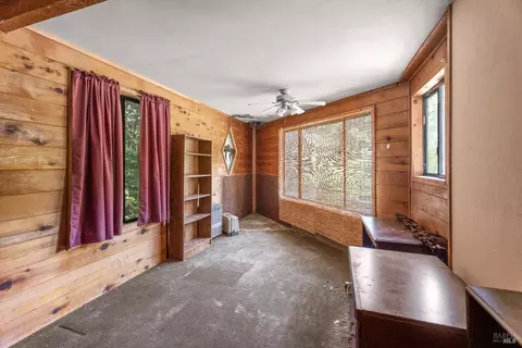 Bedroom - 28855 Timberline Rd, Willits, CA 95490 photo 1 of 3
