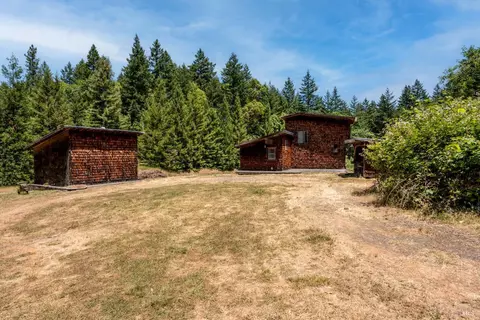 Exterior - 28855 Timberline Rd, Willits, CA 95490 photo 5 of 6