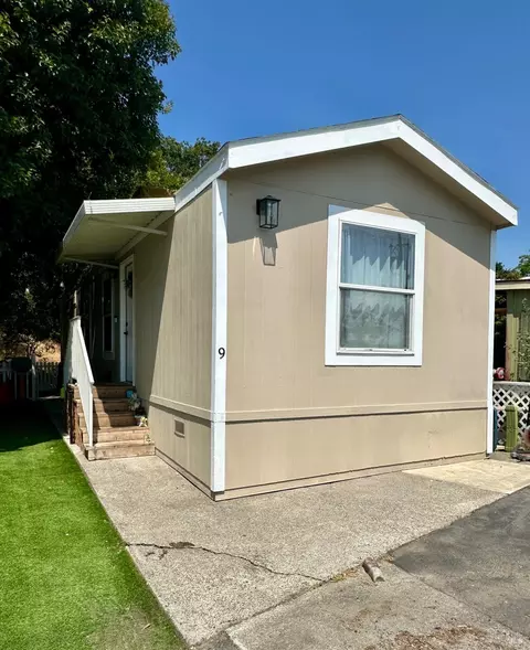 700 Shady Glen Rd #9, Vacaville, CA 95688