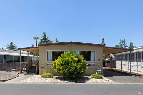 43 E Napa Dr, Petaluma, CA 94954