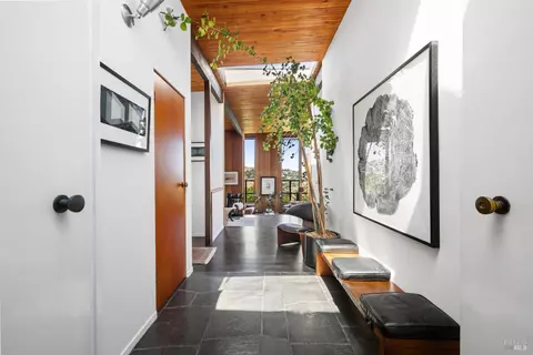 Entry Way - 11 Crest Rd, Belvedere, CA 94920 photo 1 of 6