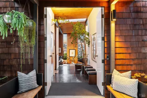 Entry Way - 11 Crest Rd, Belvedere, CA 94920 photo 6 of 6