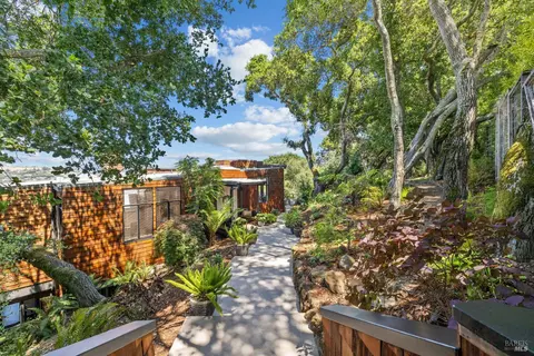 Exterior - 11 Crest Rd, Belvedere, CA 94920 photo 1 of 7