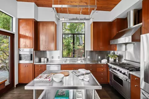 Kitchen - 11 Crest Rd, Belvedere, CA 94920 photo 3 of 6