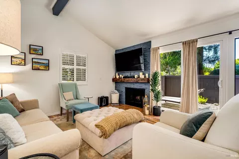 2304 Clay St, Napa, CA 94559