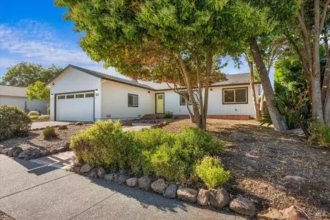 1817 Fenwick Pl, Santa Rosa, CA 95401