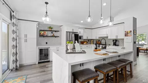 Kitchen - 705 Wiegand Way, Dixon, CA 95620 photo 4 of 6