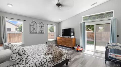 Bedroom - 705 Wiegand Way, Dixon, CA 95620 photo 2 of 5