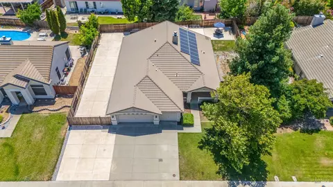 View/Area - 705 Wiegand Way, Dixon, CA 95620 photo 3 of 8