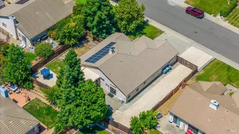 View/Area - 705 Wiegand Way, Dixon, CA 95620 photo 8 of 8