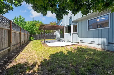 814 Milsom Pl, Windsor, CA 95492 photo 25