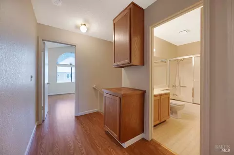 814 Milsom Pl, Windsor, CA 95492 photo 17