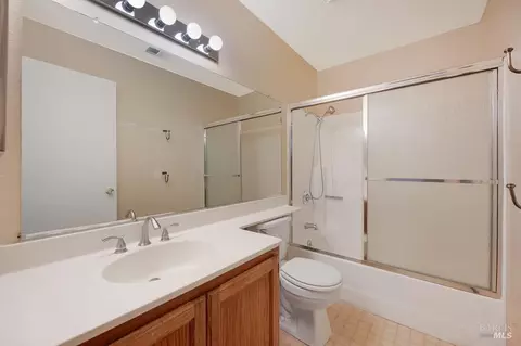 814 Milsom Pl, Windsor, CA 95492 photo 18