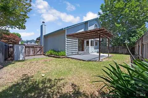 814 Milsom Pl, Windsor, CA 95492 photo 24