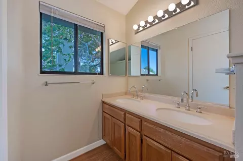 814 Milsom Pl, Windsor, CA 95492 photo 15