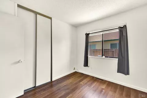 Bedroom - 945 Hickory Ave, Fairfield, CA 94533 photo 8 of 9