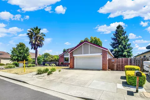 Exterior - 945 Hickory Ave, Fairfield, CA 94533 photo 3 of 25