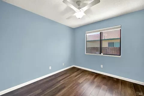 Bedroom - 945 Hickory Ave, Fairfield, CA 94533 photo 3 of 9