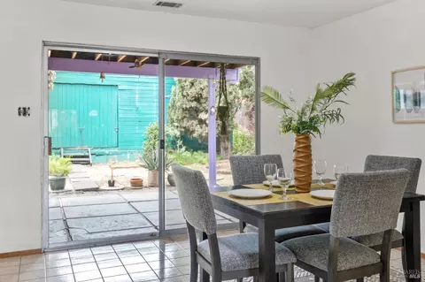 Dining - 1037 Sheridan St, Vallejo, CA 94590 photo 4 of 4