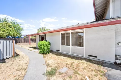 66 Villa Cir, Fairfield, CA 94533 photo 4