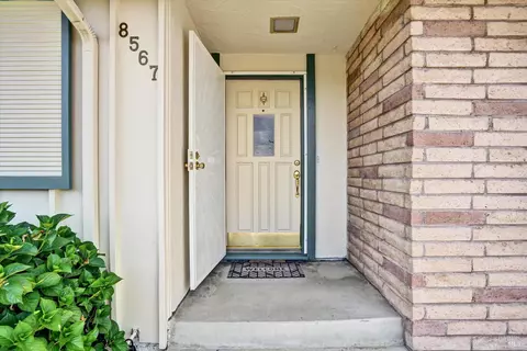 Entry Way - 8567 Davona Dr, Dublin, CA 94568 photo 1 of 5