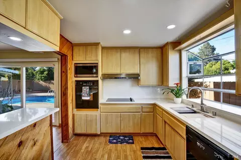 Kitchen - 8567 Davona Dr, Dublin, CA 94568 photo 1 of 4