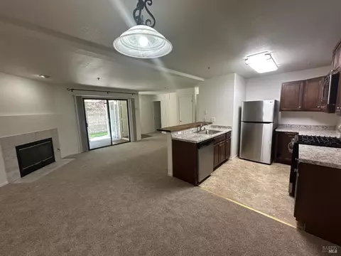 Kitchen - 143 Sea Crest Cir, Vallejo, CA 94590 photo 1 of 2
