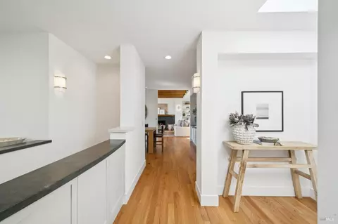 Entry Way - 36 Prospect Ave, Sausalito, CA 94965 photo 2 of 3