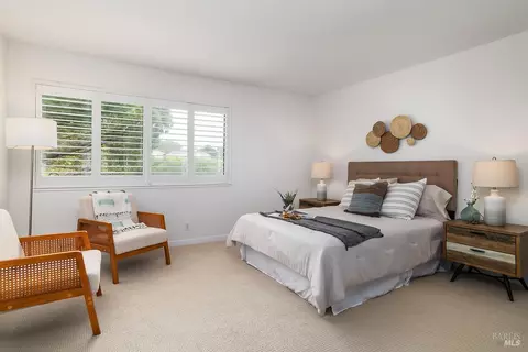 Bedroom - 36 Eucalyptus Knoll St, Mill Valley, CA 94941 photo 2 of 3