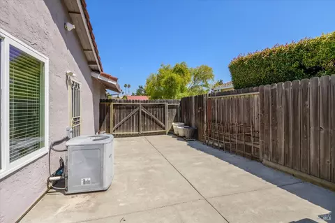 531 Locust Dr, Vallejo, CA 94591 photo 40