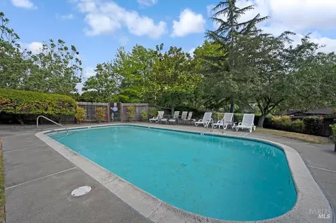 Exterior - 29 Pine Tree Cir, Cotati, CA 94931 photo 5 of 7
