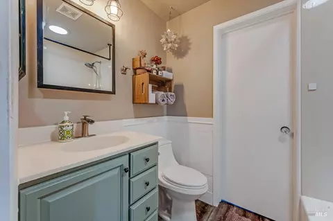 Bath - 29 Pine Tree Cir, Cotati, CA 94931 photo 1 of 3