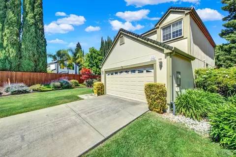 Exterior - 2340 Canton Ct, Fairfield, CA 94534 photo 10 of 33