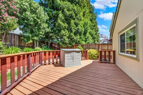 Exterior - 2340 Canton Ct, Fairfield, CA 94534 photo 18 of 33