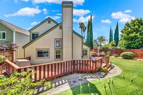 Exterior - 2340 Canton Ct, Fairfield, CA 94534 photo 25 of 33