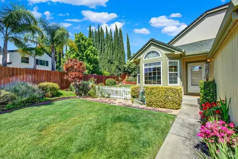 Exterior - 2340 Canton Ct, Fairfield, CA 94534 photo 13 of 33