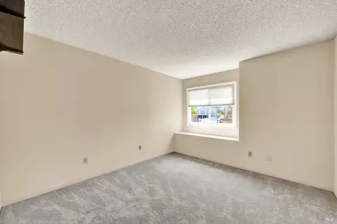 Bedroom - 2340 Canton Ct, Fairfield, CA 94534 photo 5 of 10