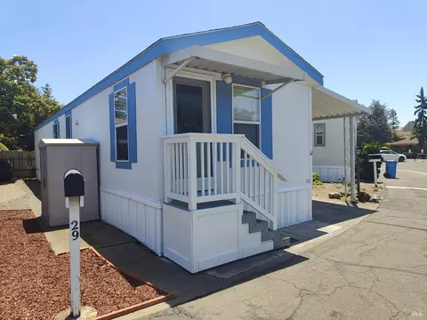 29 Wayside Dr, Santa Rosa, CA 95407