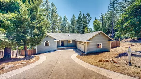 9538 Lassen Dr, Cobb, CA 95426