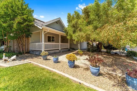 304 White Sands Dr, Vacaville, CA 95687